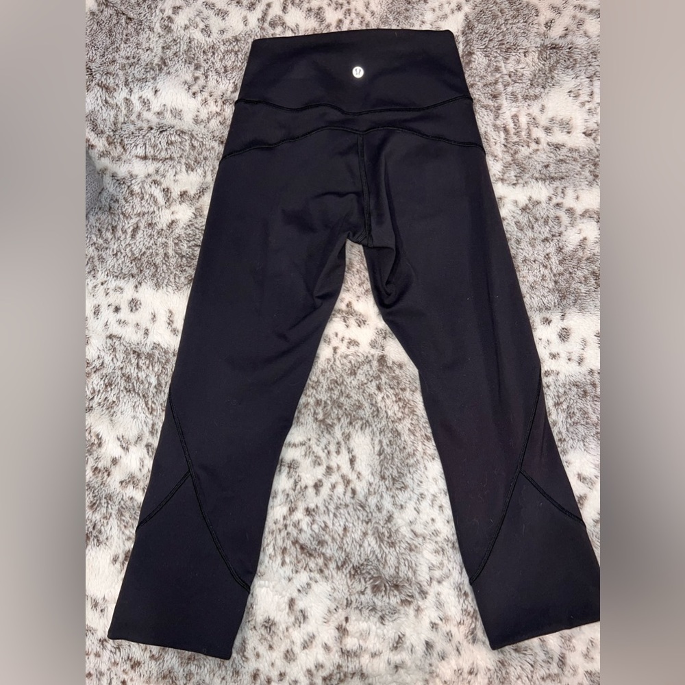 Lululemon leggings size 4!